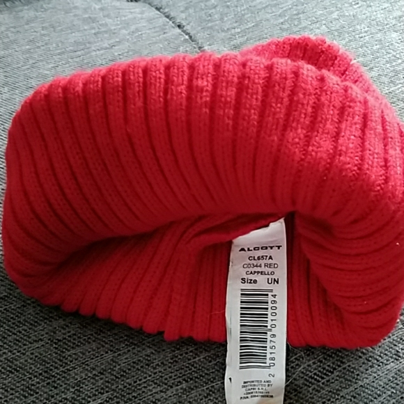 Winter hat - Picture 2 of 2